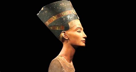 Nefertiti, Kraliçe  - Bir Tarihi Dramın Şehvetli ve Gizemli İç Dünyası!